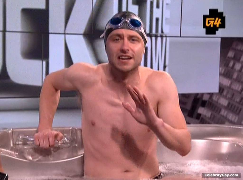 Chris Hardwick Nude. 