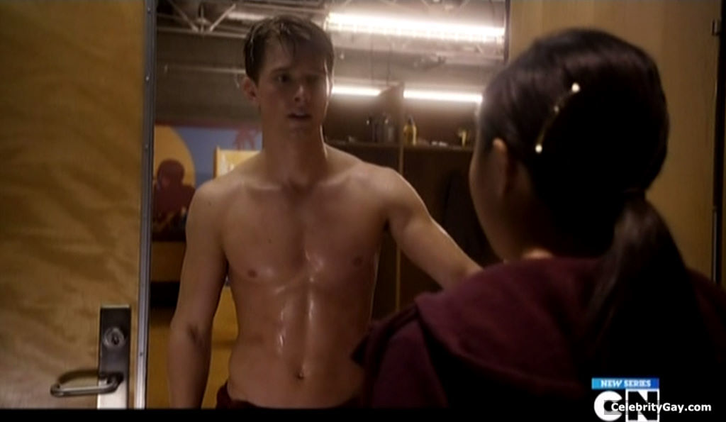 Drew Van Acker Nude. 