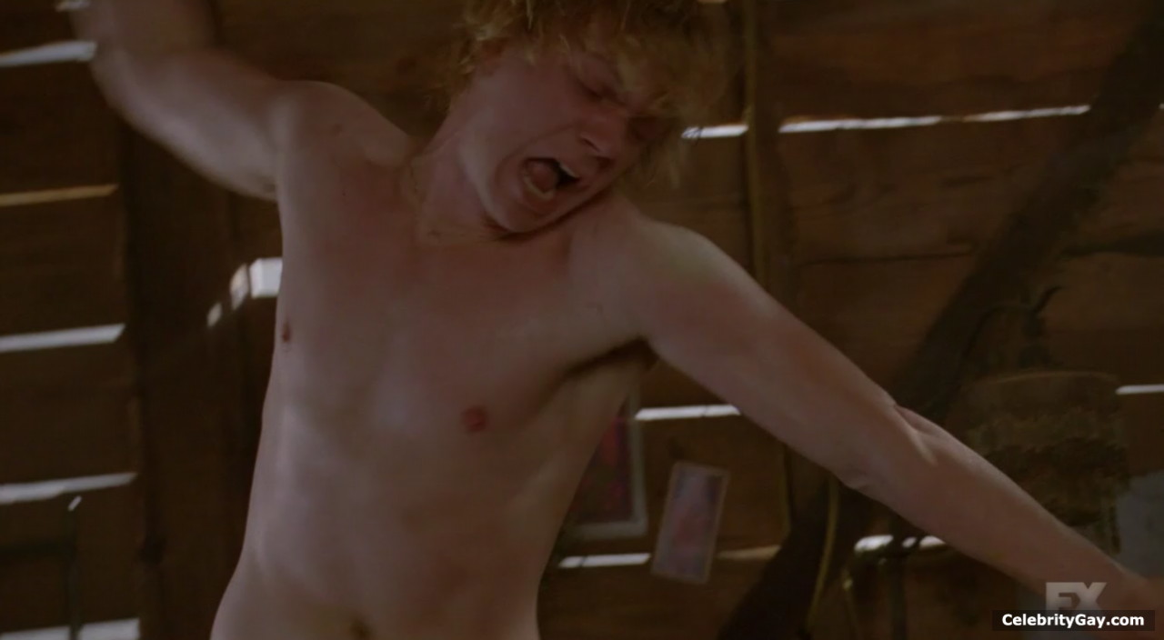 Sexy evan peters