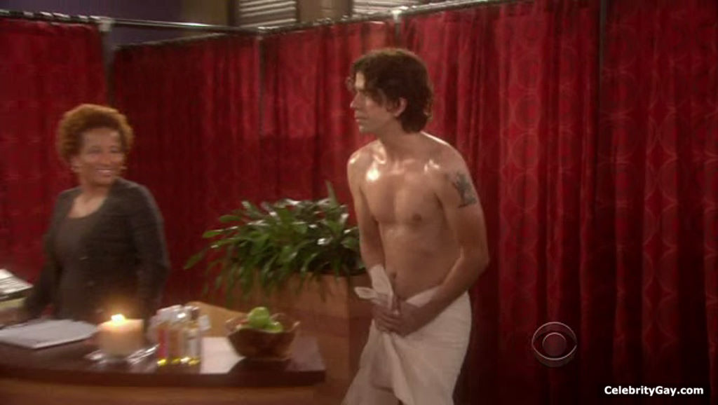 Hamish Linklater Nude. 