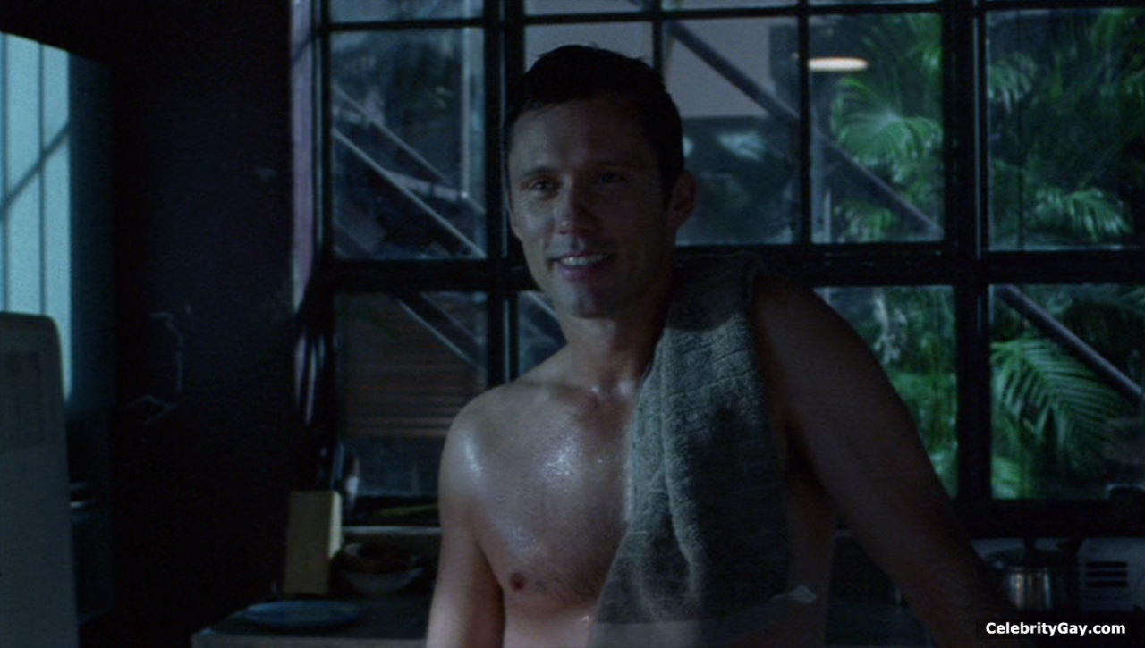 Jeffrey Donovan Nude. 