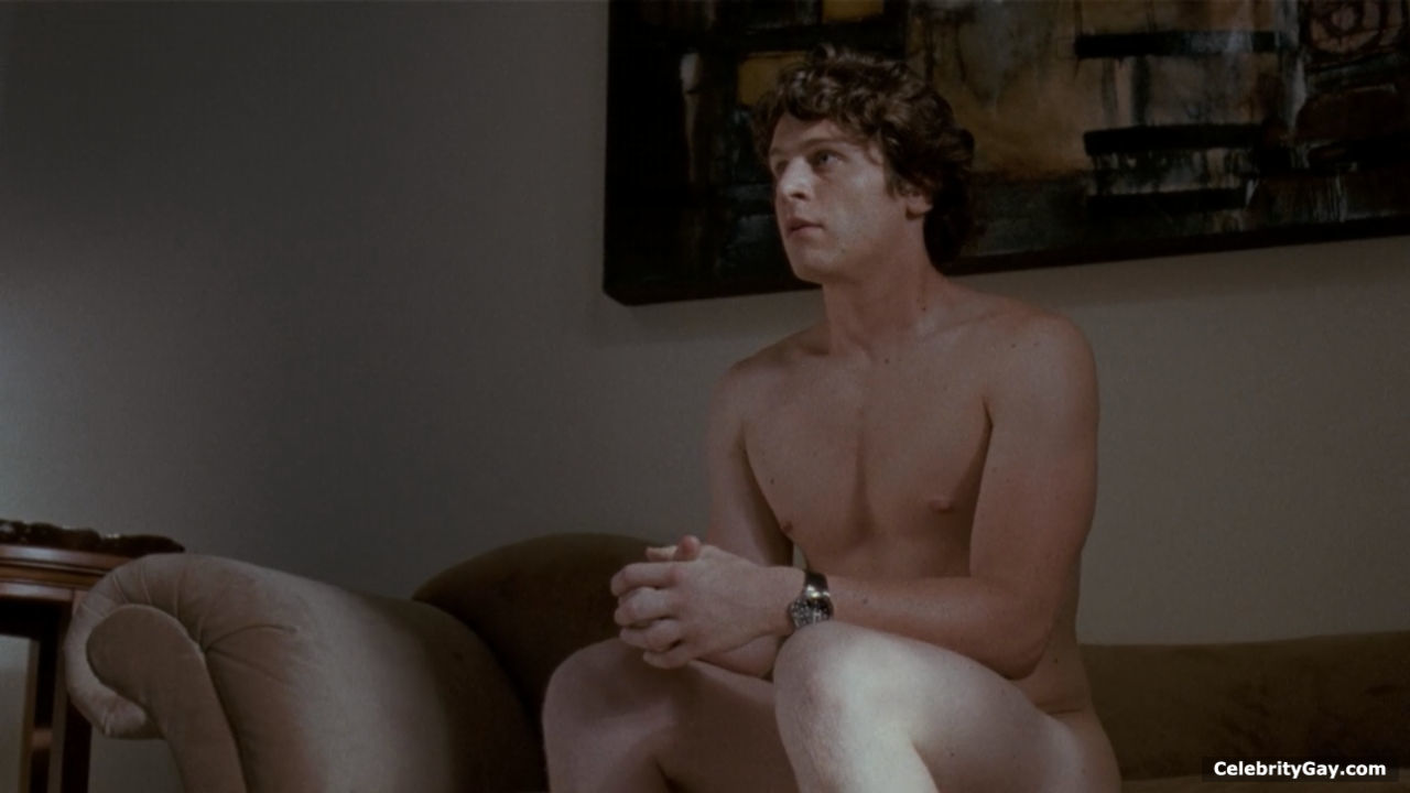 Jonathan Groff Nude. 
