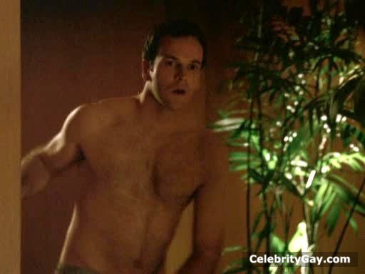 Jonny Lee Miller Nude. 