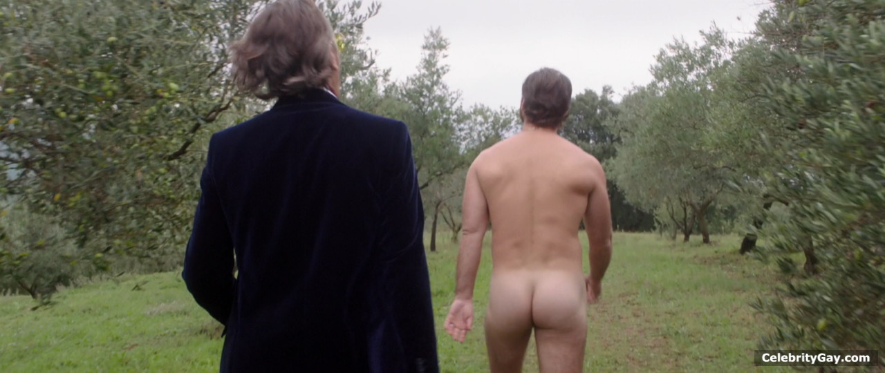 Jude Law Nude. 
