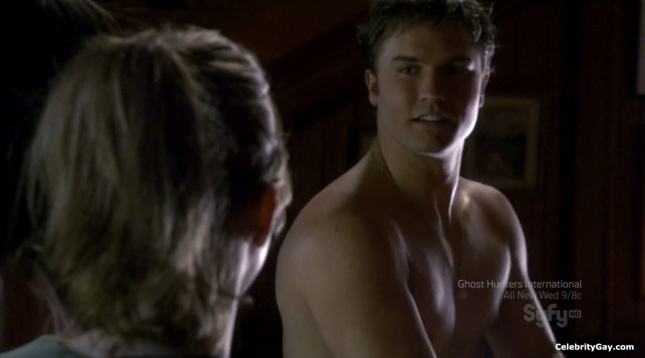 Scott Porter Nude. 