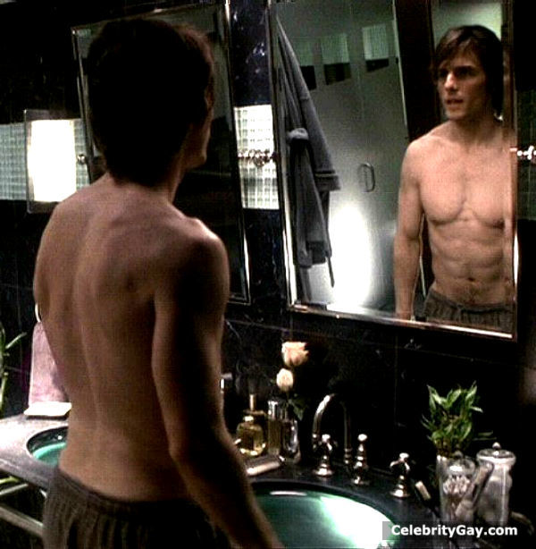 Tom Cruise Nude. 