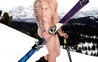 Gus Kenworthy Nude. 